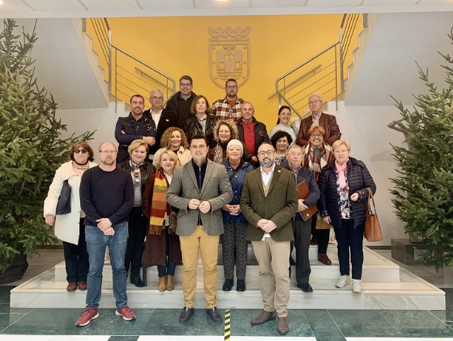 El alcalde recibe a los representantes de Festifolk España , en el Ayuntamiento - 1, Foto 1
