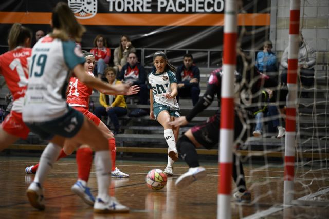 Reparto de puntos en un partido frenético entre STV y Futsi - 1, Foto 1