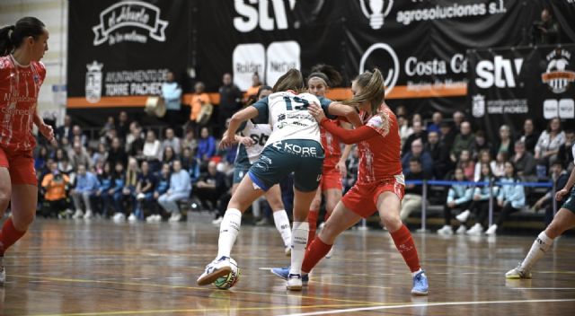 Reparto de puntos en un partido frenético entre STV y Futsi - 3, Foto 3