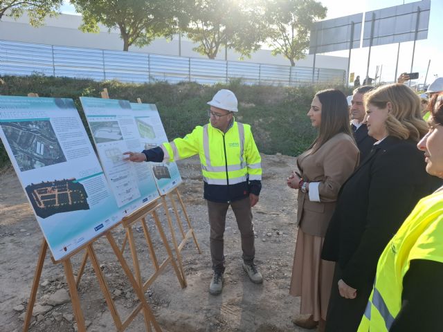 Recta final de las obras para transformar el Paraje El Soto en un espacio natural con un tanque de tormentas soterrado - 1, Foto 1