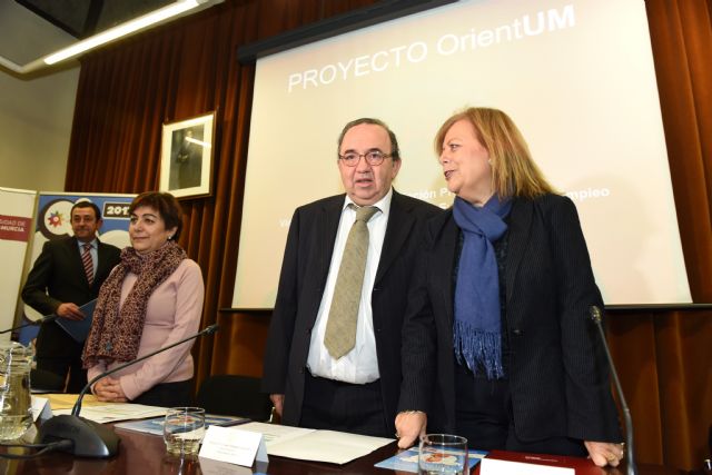 La UMU muestra a los futuros estudiantes las salidas profesionales de sus títulos - 2, Foto 2