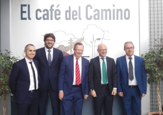 El consejero Juan Hernández visita las instalaciones de Cafés Salzillo - 1, Foto 1