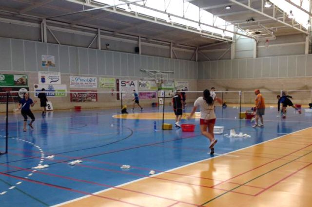 Más de 50 participantes en el i torneo navideño de bádminton de las torres de cotillas - 1, Foto 1