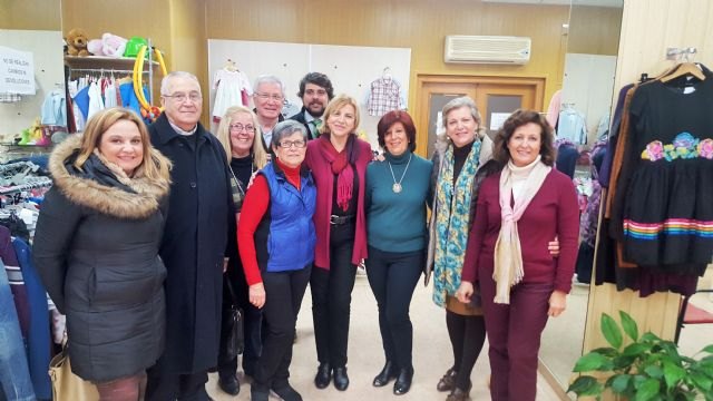 Familia apoya con 1,2 millones las actuaciones de ayuda social a familias de Cáritas Diocesana - 1, Foto 1