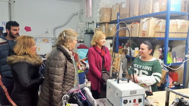 Familia apoya con 1,2 millones las actuaciones de ayuda social a familias de Cáritas Diocesana - 2, Foto 2