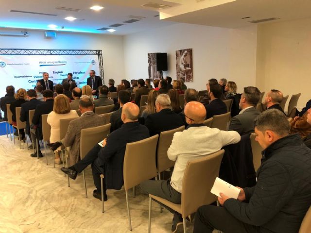 Fulgencio Gil: Lorca es uno de los municipios más saneados y competitivos de España gracias a la bajada de impuestos - 1, Foto 1