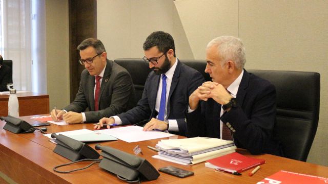 Francisco Lucas: El decreto ley del Gobierno regional sobre espectáculos públicos incrementaba la inseguridad jurídica y el caos normativo - 1, Foto 1