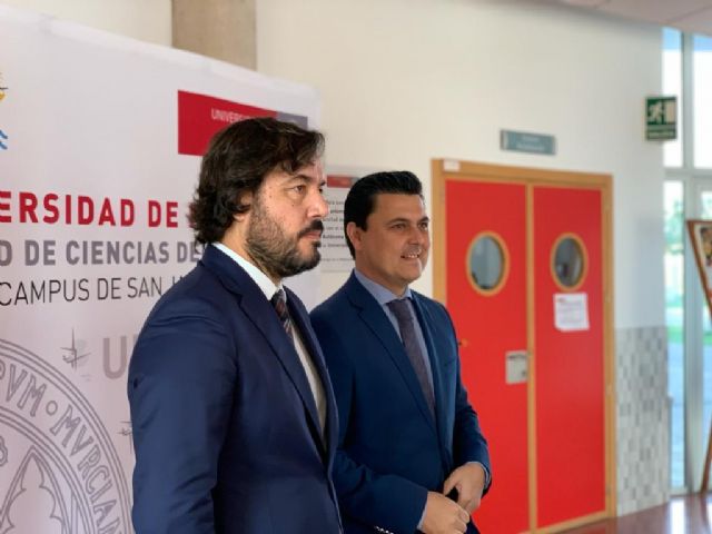 Motas visita la Facultad de Ciencias del Deporte de la Universidad de Murcia en San Javier - 2, Foto 2