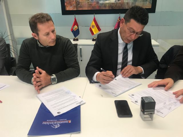 El Ayuntamiento de Torre Pacheco y la Comunidad de Regantes del Campo de Cartagena firman un convenio de colaboración - 2, Foto 2