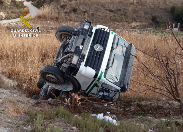 La Guardia Civil investiga al conductor de una hormigonera por quintuplicara la tasa de alcoholemia - 3, Foto 3