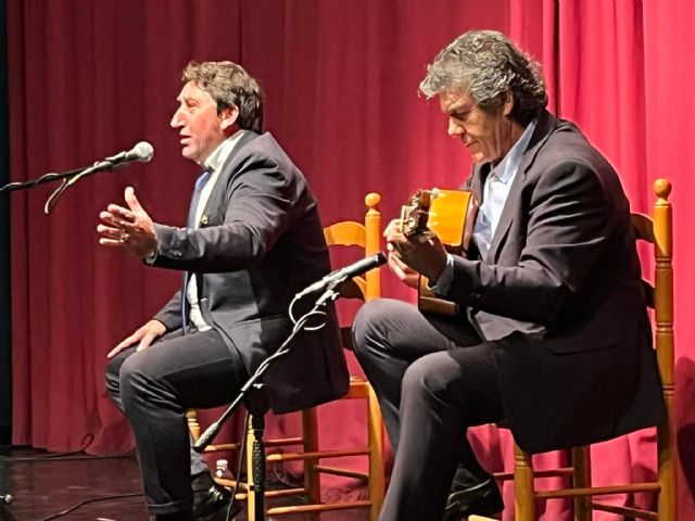 Lo Ferro abre su año flamenco con literatura y cante - 2, Foto 2
