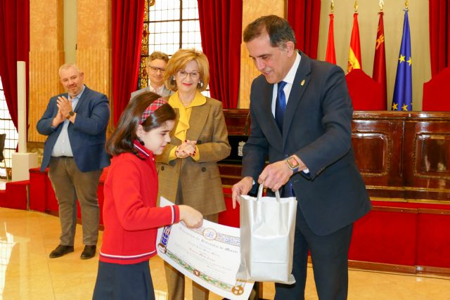 El alcalde Serrano entrega los premios del Concurso de Belenes 'Dibuja tu Belén' - 2, Foto 2