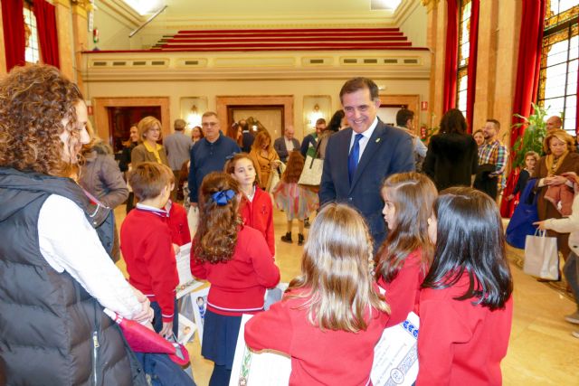 El alcalde Serrano entrega los premios del Concurso de Belenes 'Dibuja tu Belén' - 5, Foto 5