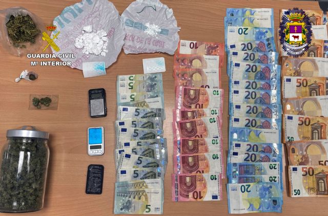 Desmantelan un punto de venta de cocaína y de receptación de objetos robados en una vivienda de Caravaca de la Cruz - 3, Foto 3