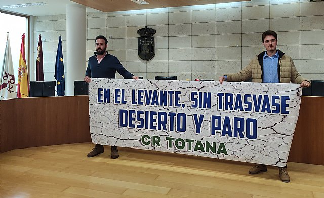 El Ayuntamiento y la Comunidad de Regantes convocan a la ciudadanía a participar en la concentración que tendrá lugar mañana en Madrid en defensa del trasvase Tajo-Segura - 1, Foto 1
