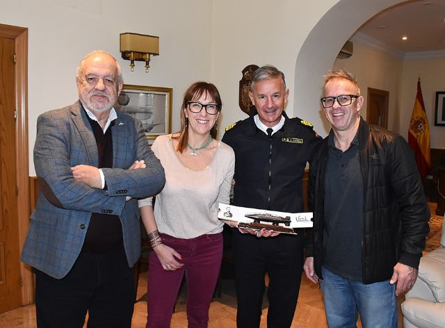 El Arsenal ya tiene su Submarino Peral de chocolate - 1, Foto 1