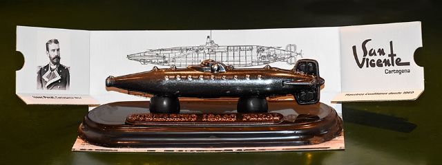 El Arsenal ya tiene su Submarino Peral de chocolate - 2, Foto 2