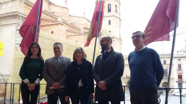 La Concejalía del Mayor pone en marcha clubes de lectura y libros adaptados a personas mayores e iniciará una campaña de fomento con charlas en el casco urbano - 1, Foto 1
