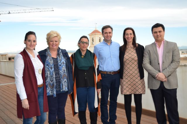 La directora general de Vivienda se reúne en San Javier con los ediles de Servicios Sociales del Mar Menor - 1, Foto 1