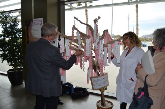 La exposición infantil El árbol de la vida llena el hospital Los Arcos de mensajes alentadores frente a la enfermedad - 2, Foto 2