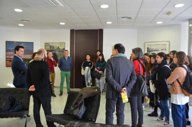 El Alcalde recibe a un grupo de estudiantes italianos de intercambio con alumnos del IES Mar Menor - 2, Foto 2