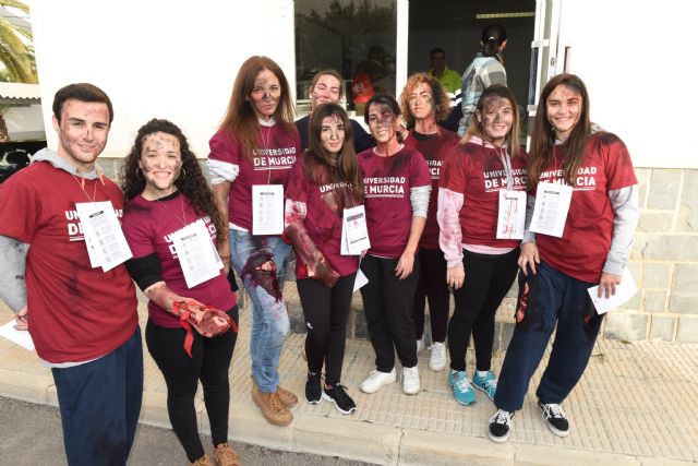 Estudiantes de Enfermería, Medicina y Psicología de la UMU participaron en simulacro de accidente aéreo - 3, Foto 3