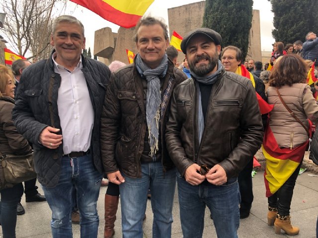 Miguel Sánchez: “Hoy miles de españoles hemos dicho ‘sí’ a la Constitución y la Justicia, hemos dicho alto y claro que queremos votar” - 2, Foto 2