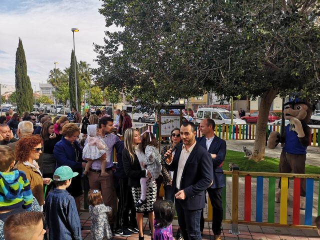 Alcantarilla cuenta desde hoy con su Árbol de los Chupetes - 3, Foto 3
