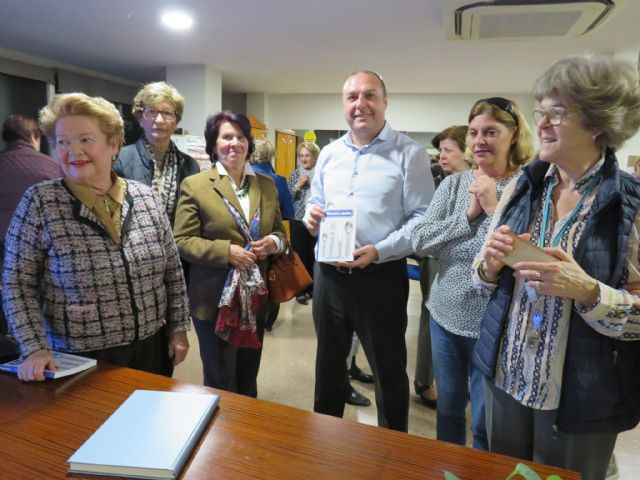 Andrés Martínez, gerente de Hidrogea, se reúne con las Amas de Casa de Cartagena - 5, Foto 5