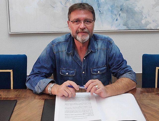 IU-Verdes: El endeudamiento de la Región se debe a que las derechas renuncian a que los que más tienen paguen impuestos - 1, Foto 1