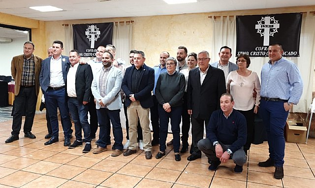 Cinco décadas y media de fe popular y multitudinaria: la Cofradía del Cristo Crucificado de Las Torres de Cotillas - 1, Foto 1