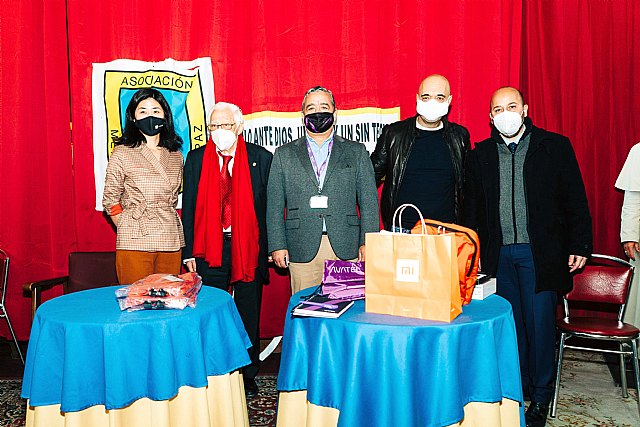 Mensajeros de la Paz dota de conectividad a personas sin hogar con el apoyo de Avatel y Xiaomi - 1, Foto 1