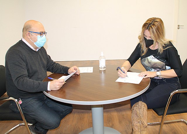 El Ayuntamiento de Cieza renueva el convenio de colaboración con Aepismi - 1, Foto 1