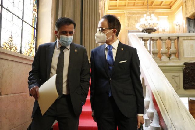 El fiscal superior celebra un encuentro con los empleados públicos municipales para prestar un mejor servicio a la ciudadanía - 3, Foto 3