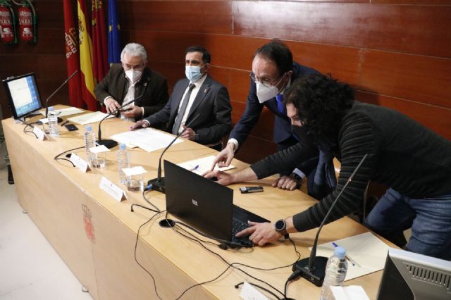 El fiscal superior celebra un encuentro con los empleados públicos municipales para prestar un mejor servicio a la ciudadanía - 5, Foto 5