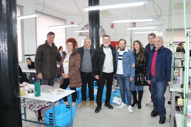 Taller de aparado en Jumilla con 30 puestos de trabajo - 1, Foto 1