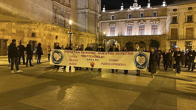 Aledo estuvo presenta en la manifestación por una Sanidad Pública de calidad en el Área III - 3, Foto 3