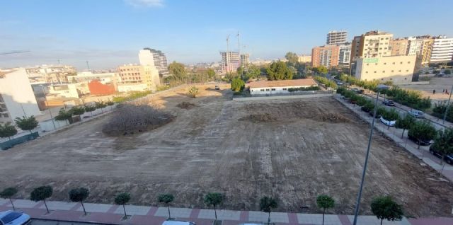 El Ayuntamiento acondiciona 32.600 metros cuadrados repartidos en 7 solares municipales de Santiago y Zaraiche - 4, Foto 4