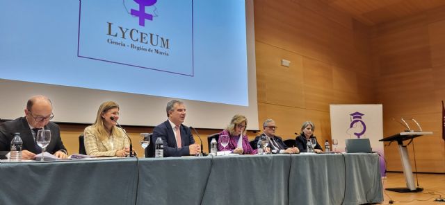 La Comunidad lanza el 'Programa Artemisa' para incrementar el número de mujeres en los grados de ingenierías y matemáticas - 2, Foto 2