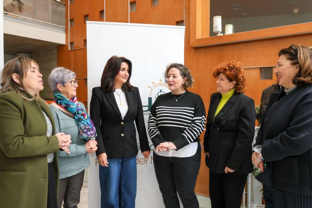 Los mayores de las pedanías de Lorca ya cuentan con nuevos talleres de tecnología, estimulación y autonomía personal - 1, Foto 1