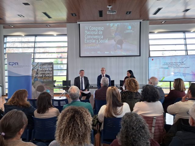 Elsa Punset y el Premio Princesa de Girona Social Ousman Umar participan en el Congreso de Convivencia Escolar - 1, Foto 1