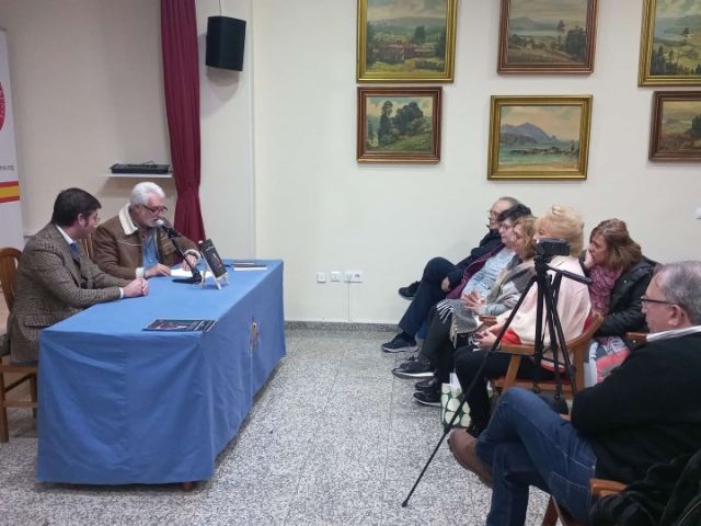 Jorge Manuel Lucas Alves presenta su nueva novela en el Ateneo Social y Castrenseen Sevilla - 3, Foto 3