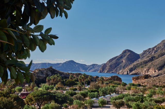 La Cámara de Cartagena ‘bendice’ el modelo turístico de TAÏGA Costa Cálida, en El Portús - 2, Foto 2