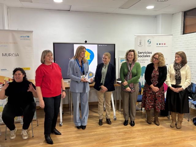 Murcia activa el programa 'Punto Azul' para reforzar la protección de la infancia con espacios seguros y profesionales de referencia - 2, Foto 2