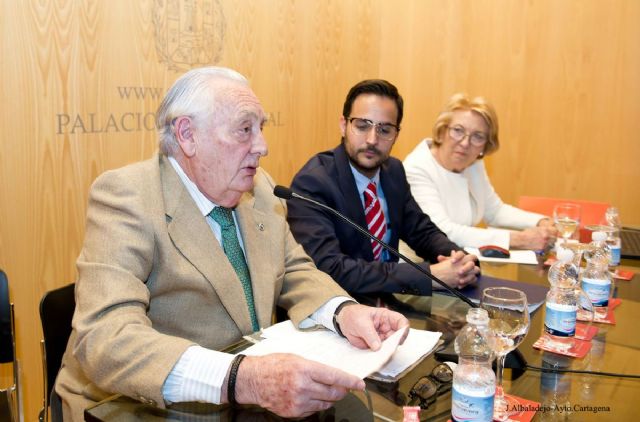 La conferencia sobre el Nobel de Literatura resaltó los escritos polifónicos de Svetlana Alexiévich - 4, Foto 4