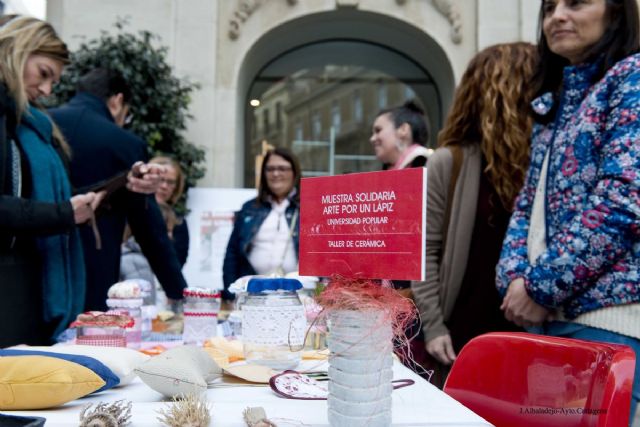 Arte por un lápiz, trueque solidario en el Icue - 3, Foto 3