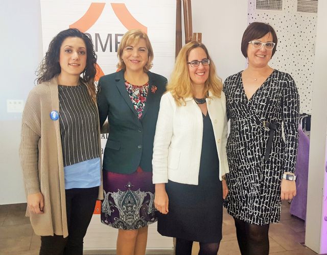 La consejera de Familia e Igualdad de Oportunidades, Violante Tomás, inauguró hoy la jornada Mujer empresaria - 2, Foto 2