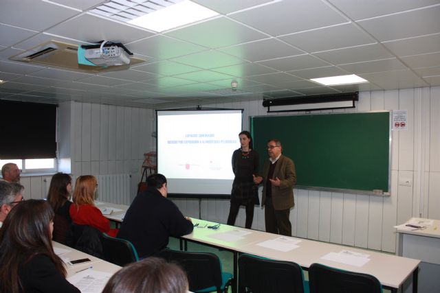 La Comunidad celebra un seminario para prevenir riesgos laborales en espacios confinados - 1, Foto 1