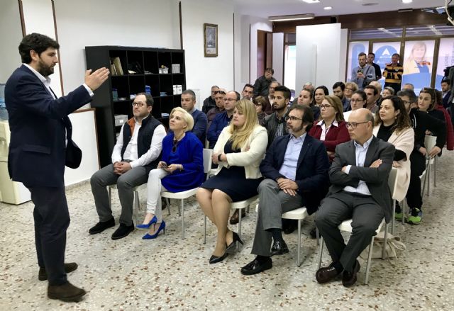 López Miras anima a los afiliados a seguir construyendo la Región de la libertad y la igualdad de oportunidades - 2, Foto 2
