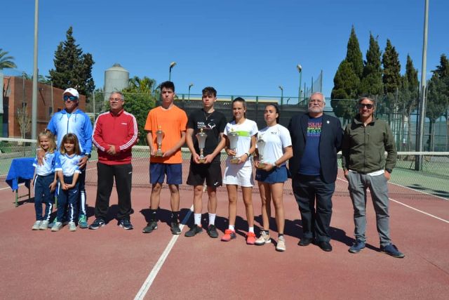 Martín García Ripoll y María Paredes se alzan con el Campeonato Regional Junior de Tenis - 1, Foto 1